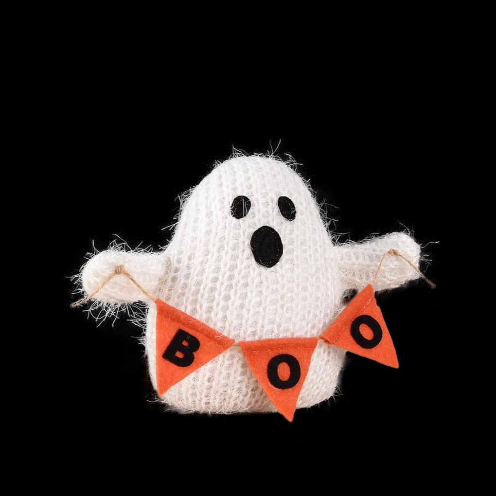 Halloween Ghost Carrying 'Boo' - The Christmas Shoppe
